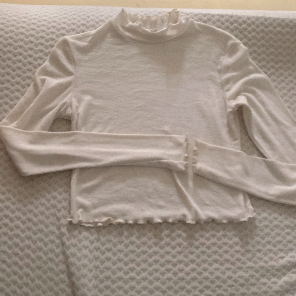 Lettuce Edge Ribbed Mock Neck Long Sleeve Crop Top